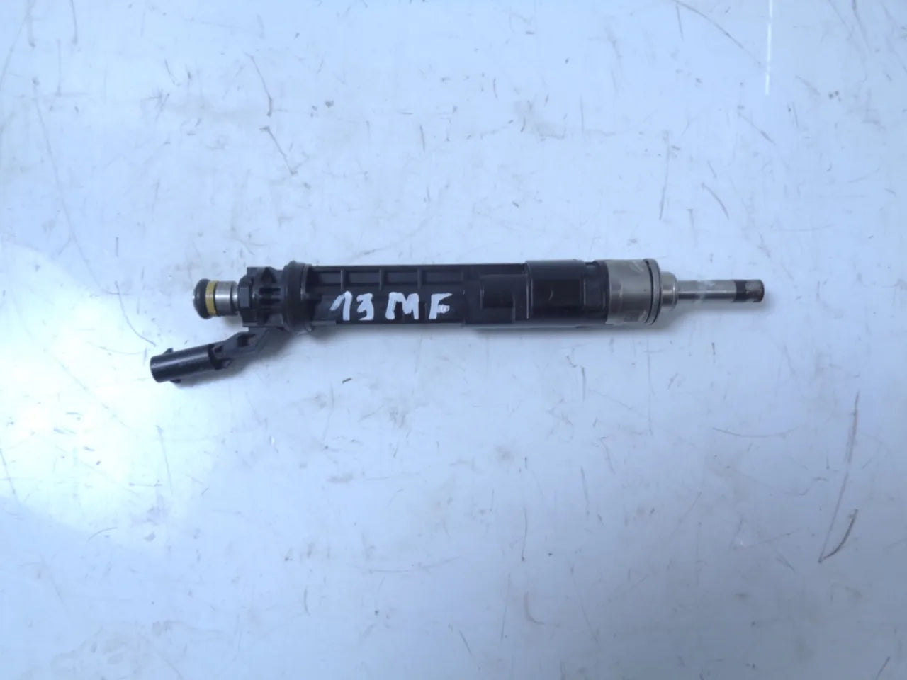 Boquilla inyector de combustible Nissan Qashqai J12 1,3 DIG-T HR13DDT H5H 166001525R