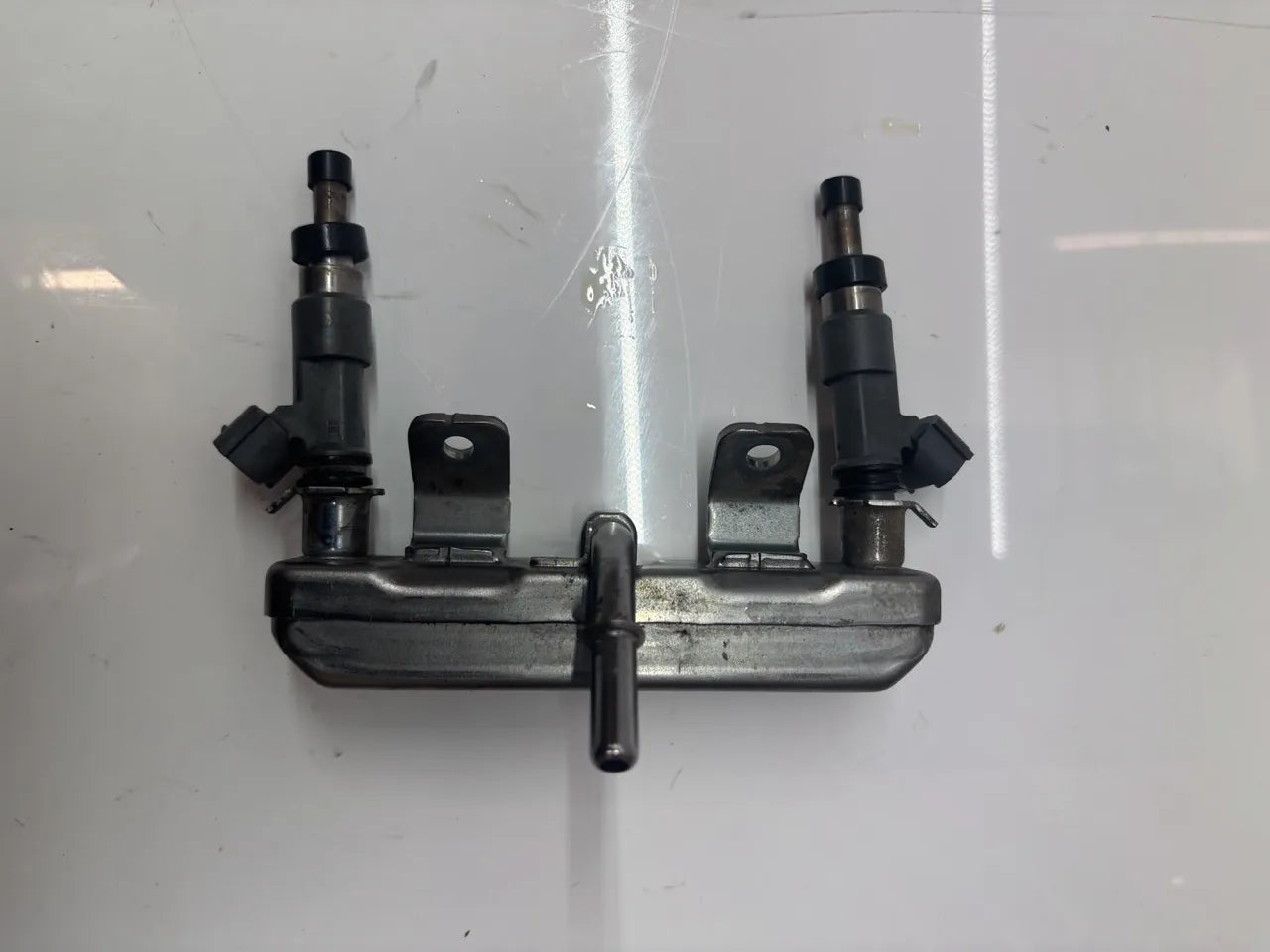 Rail inyector Subaru 2.5 gasolina FB25 17536AA521