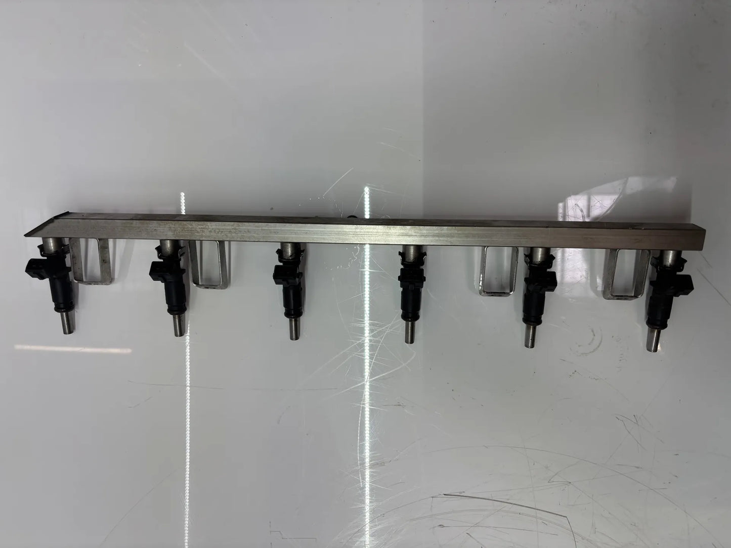 Rampa inyectora BMW Serie 6 E63 E64 3.0 630i N52B30A N52 7542541