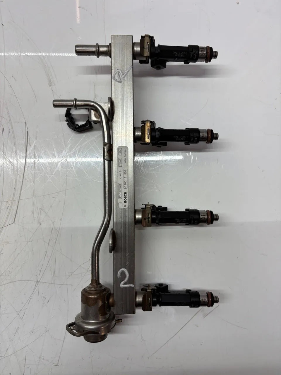 Rail de inyectores Opel Mokka X 1.4 gasolina B14NET A14NET 25197570