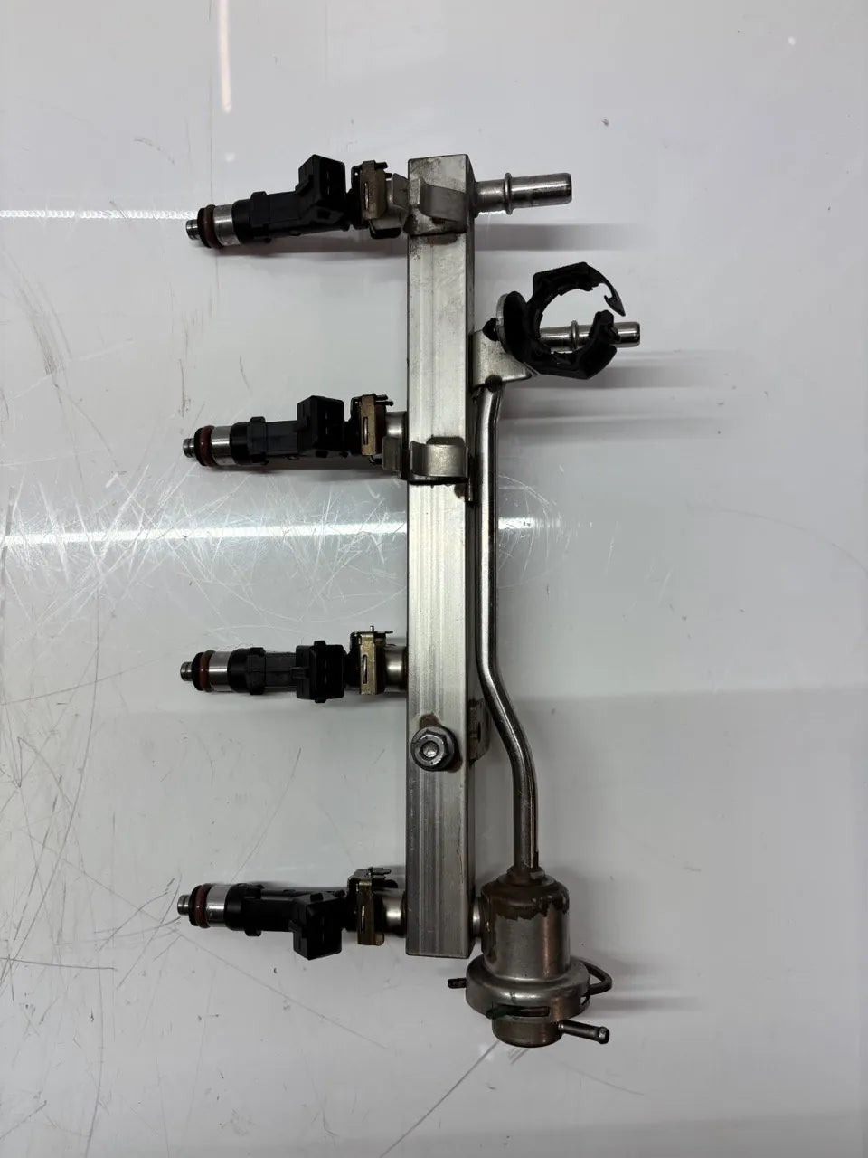 Rail de inyectores Opel Mokka X 1.4 gasolina B14NET A14NET 25197570