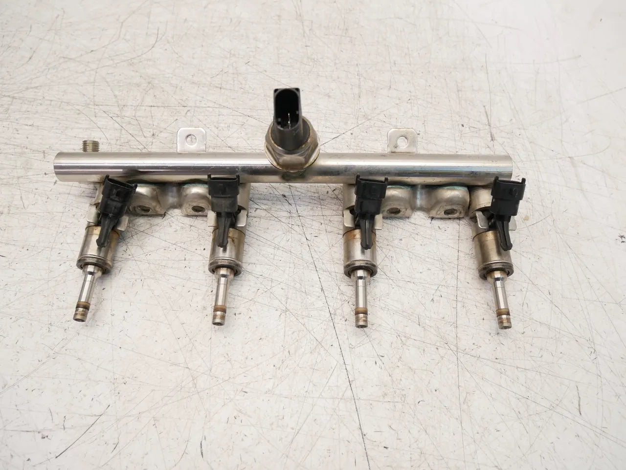 Carril del inyector BMW Serie 1 F20 F21 1.6 116 118 N13B16A V759242680