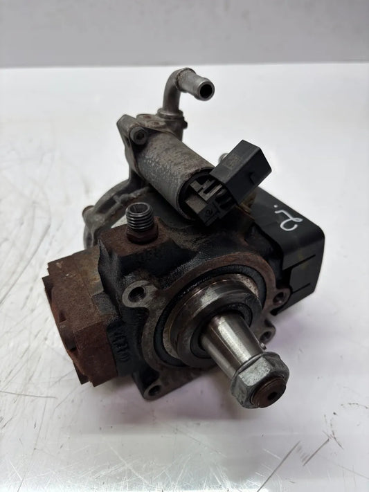 Bomba de alta presión Skoda Volkswagen Fabia II Polo V 1.6 TDI CAYA CAY 03L130755E