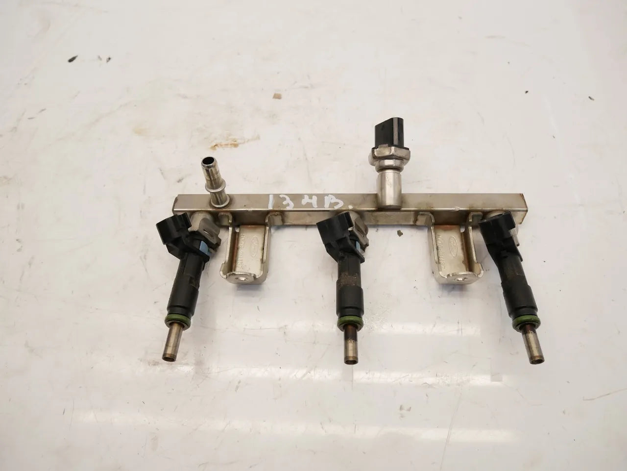 Rampa inyectora Ford Focus Kuga 1.5 EcoBoost YZDA HX7G-9H487