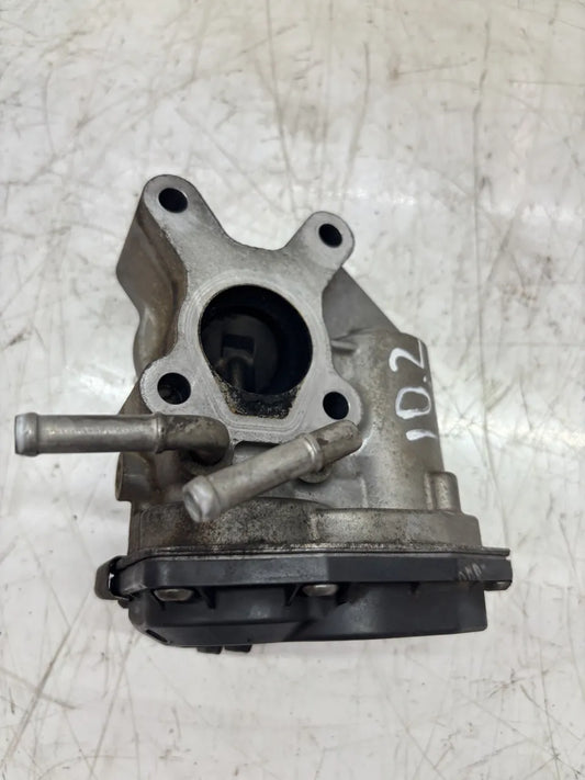 Válvula EGR Nissan NT400 CABSTAR 2.5 DCI YD25DDTI 147105X00D