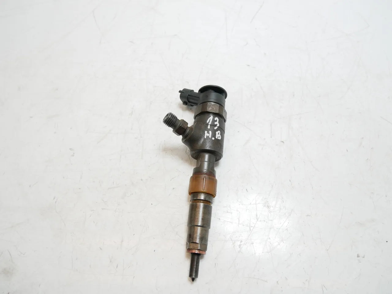 Inyector de combustible Citroen Peugeot 208 1.6 HDI BHW DV6FE BH02 0445110566