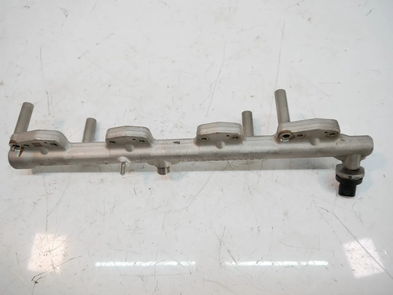 Rampa inyectora BMW Mini F55 F56 F57 Cooper 2.0 B48A20A B48 8665633