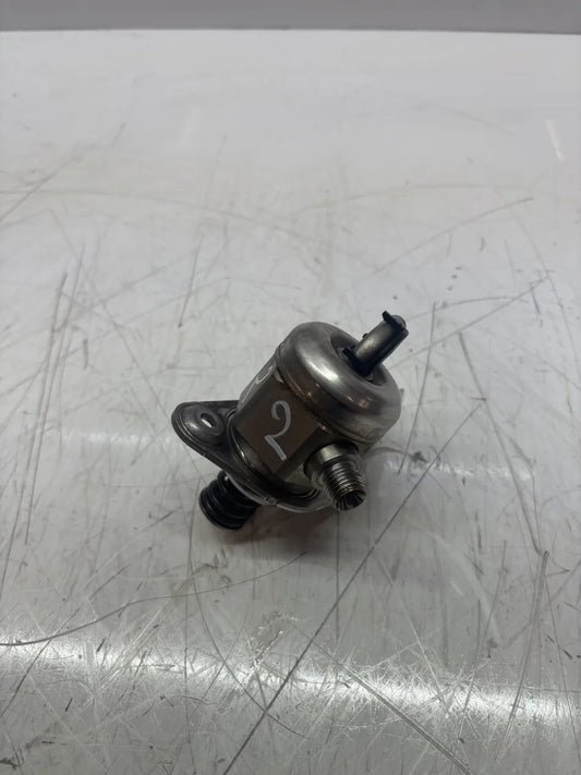 Bomba de combustible Volkswagen Audi Seat Skoda Golf A1 1.4 TSI TFSI CZCA CZC 04E127025B