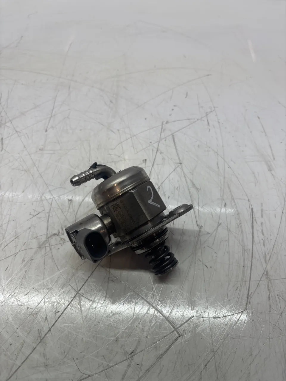 Bomba de combustible Volkswagen Audi Seat Skoda Golf A1 1.4 TSI TFSI CZCA CZC 04E127025B