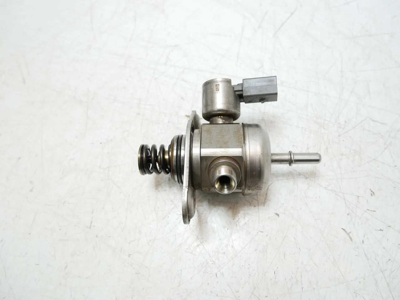 Bomba de combustible BMW Serie 1 F20 F21 Serie 3 F30 F31 1.6 i N13B16A N13 7607159