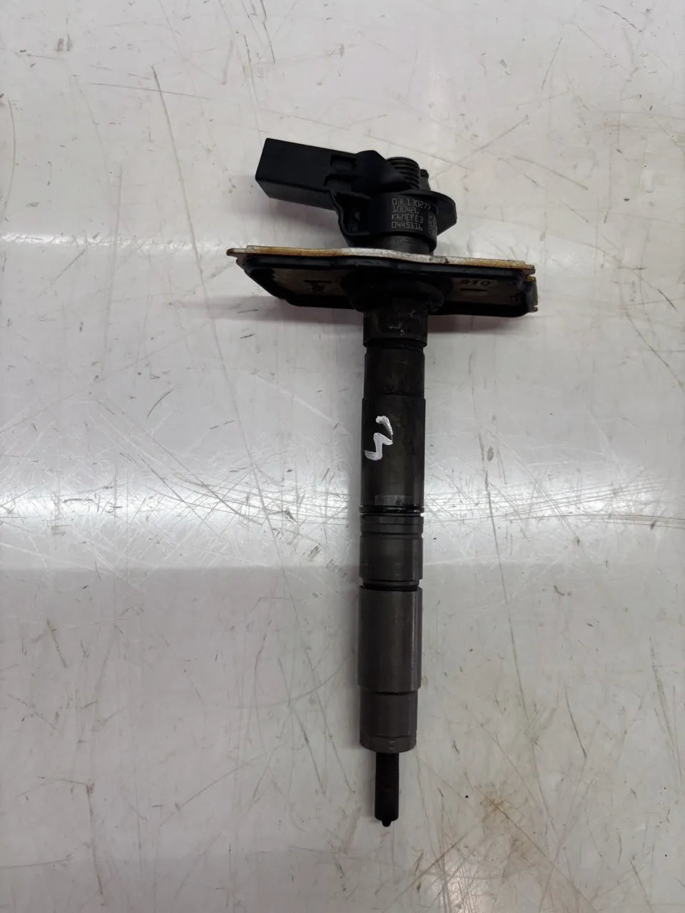 Inyector Audi Seat A4 B8 A5 Q5 Exeo 2.0 TDI CAGA CAG 03L130277