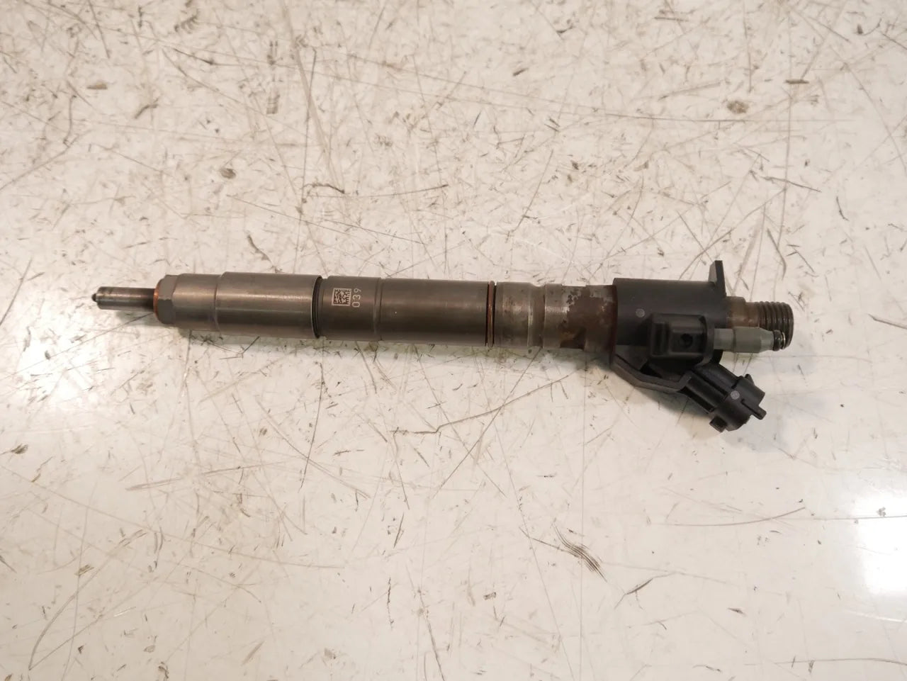 Inyector boquilla de inyección Volvo V60 V70 2.4 D4 D5244T17 31272690 0445116016