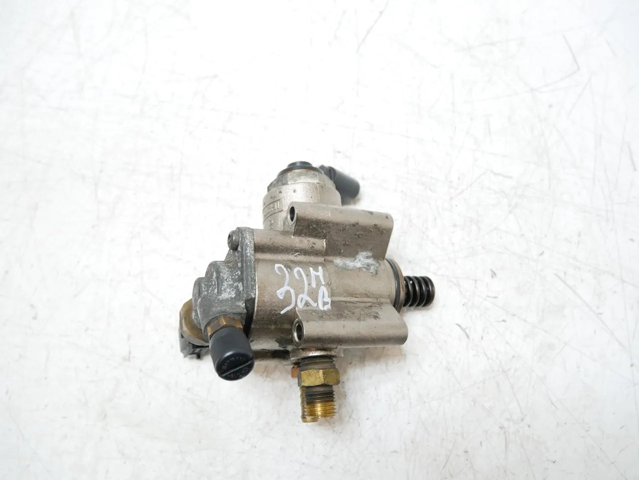 Bomba de combustible Audi Seat Skoda Volkswagen A3 TT 2.0 TFSI BWA 06F127025F