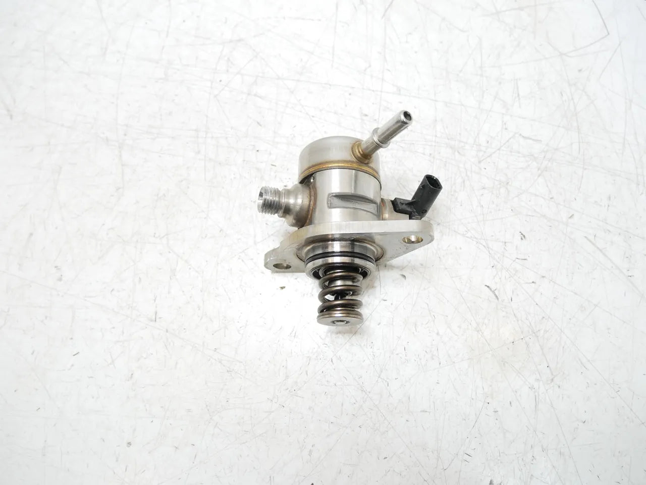 Bomba de combustible Peugeot 208 1.2 Puretech HNS HN05 9812133780