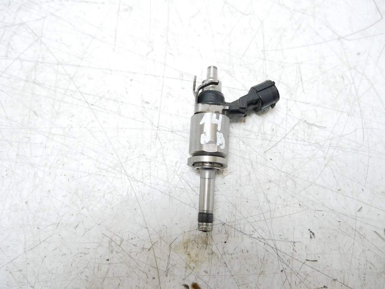 Inyector Nissan Juke 1.2 DIG-T HR2 HRA2DDT H5FT H8201438013