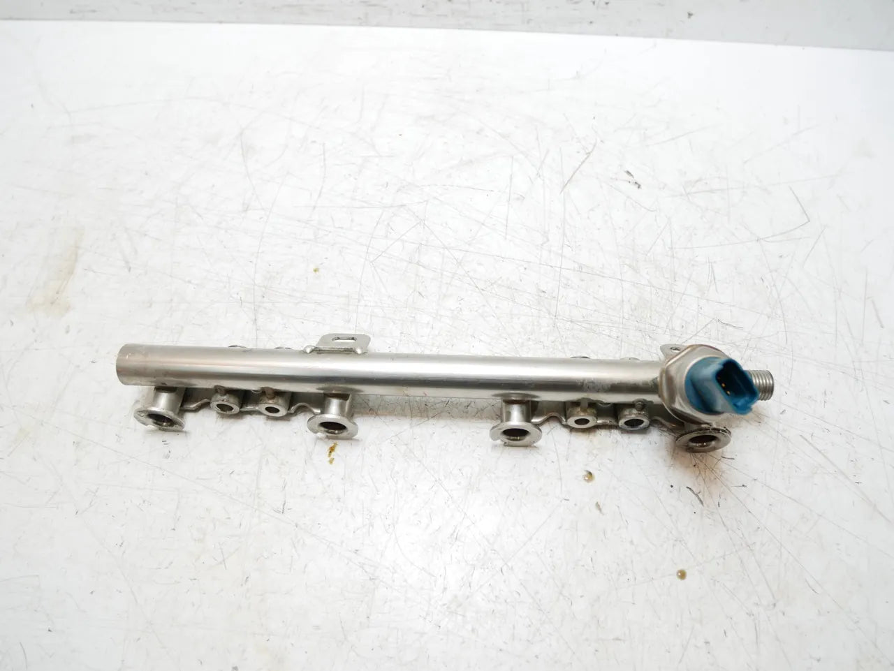 Barra de inyectores Nissan Juke Pulsar 1.2 DIG-T HR2 HRA2DDT H5FT 175226637R