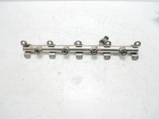 Rampa inyectora Lamborghini Urus Performante 4.0 V8 tracción total DWN 0P2133315A