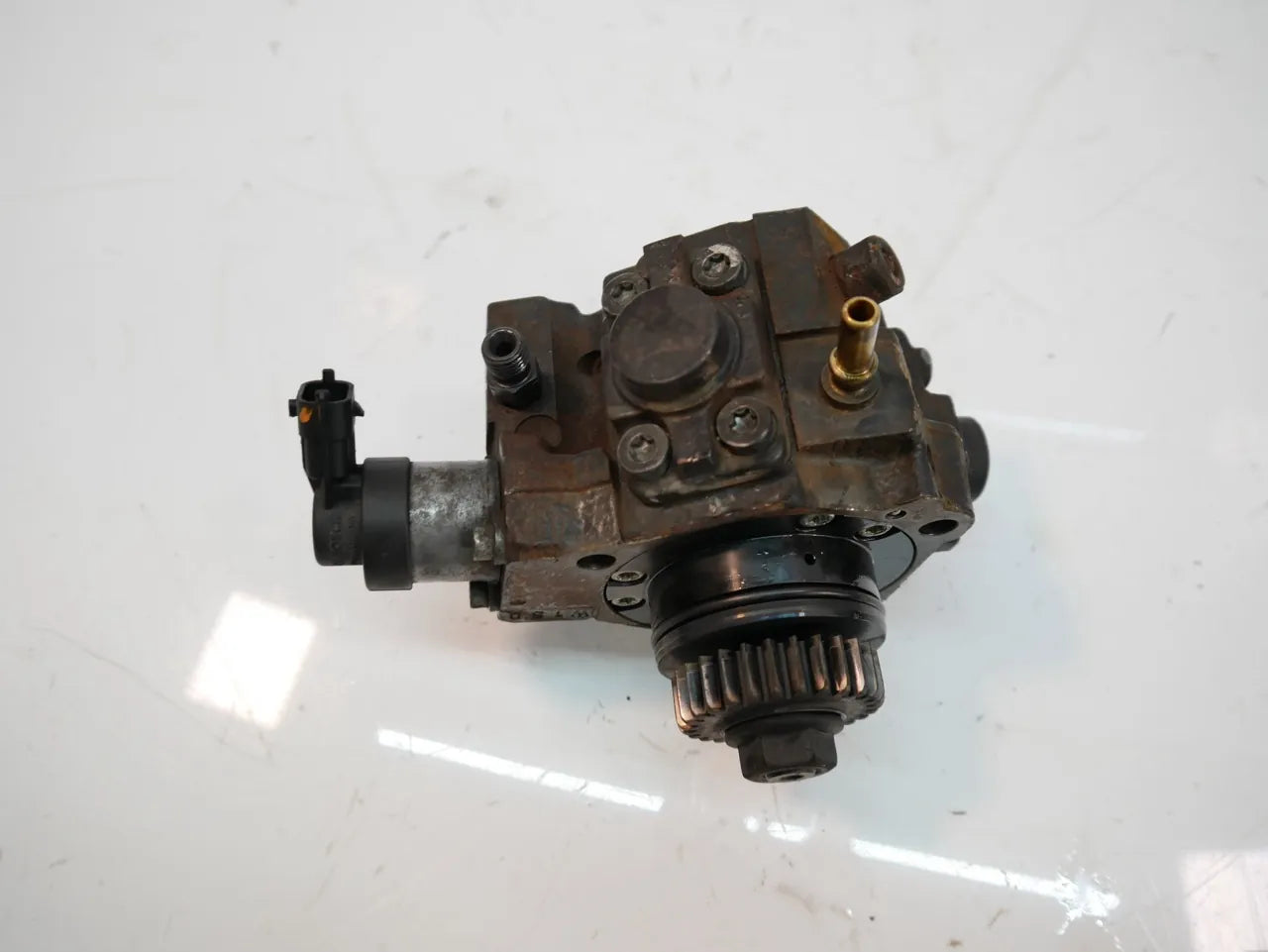 Bomba de alta presión Nissan NV300 X82 1.6 CDTi R9M413 R9M 167008960r 0445010404