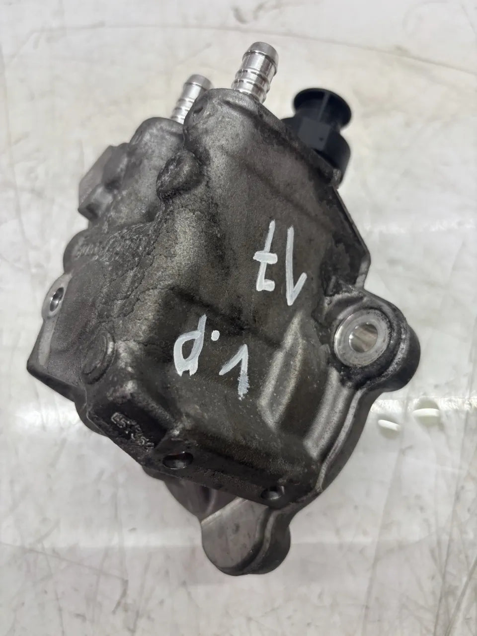 Bomba de alta presión BMW Serie 5 F10 F11 F07 2.0 520d N47D20C N47 7810696
