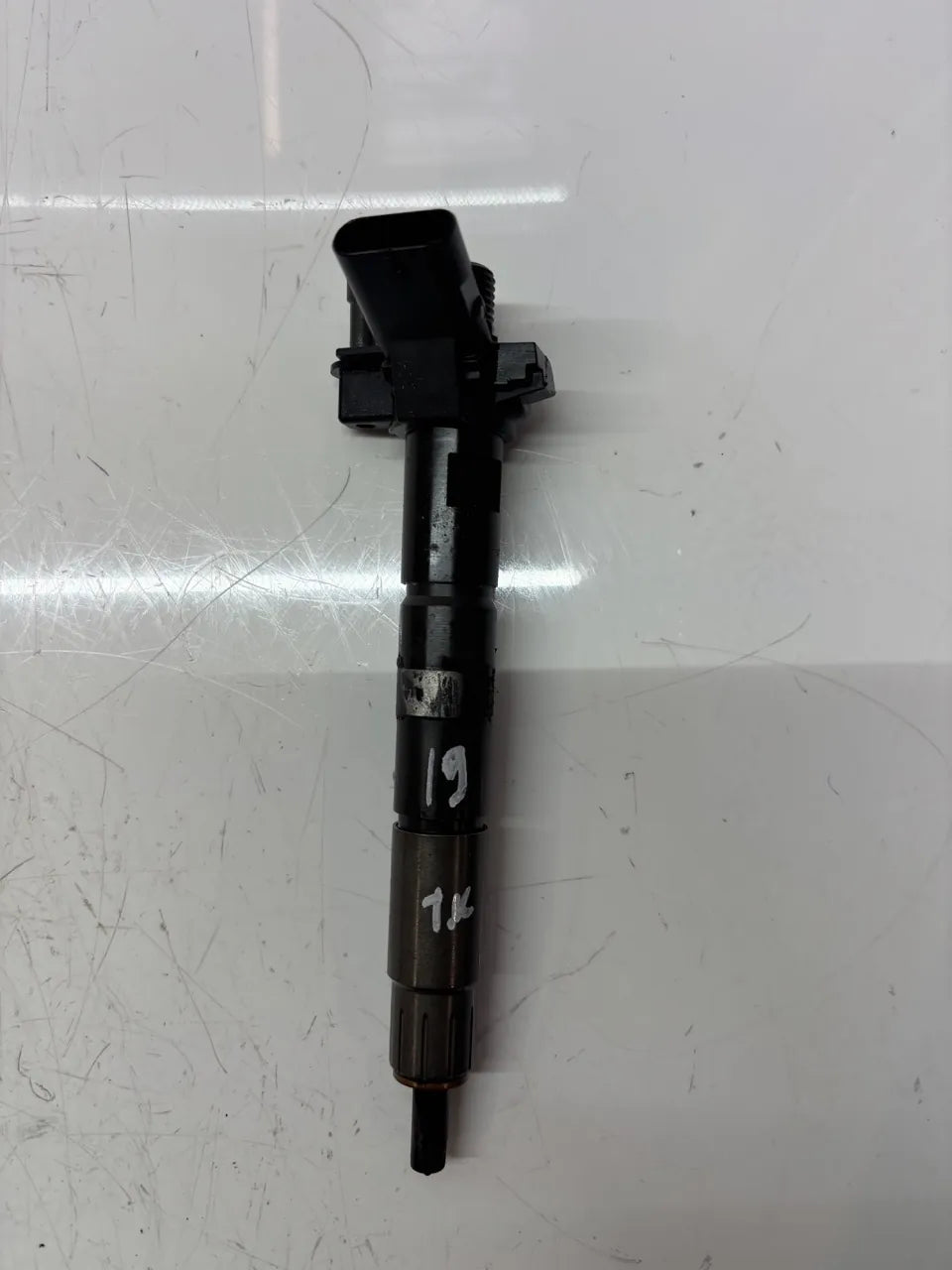 Inyector BMW Serie 5 G31 G30 3.0 530d x-Drive B57D30B B57 8599209