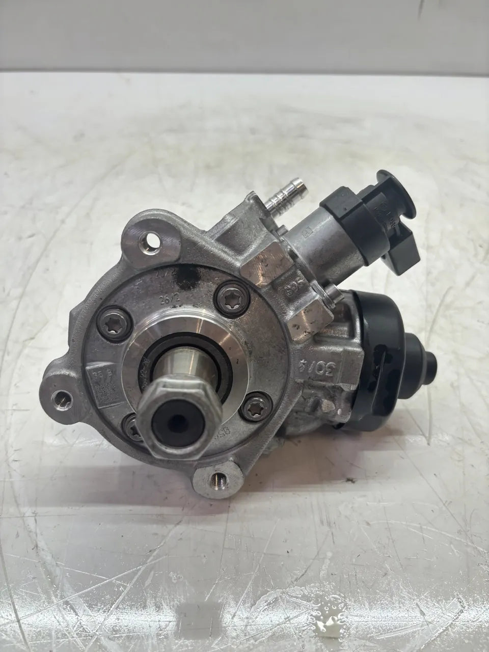 Bomba de alta presión Audi Q5 Exeo 2.0 TDI CGLB CGL 03L130755AE