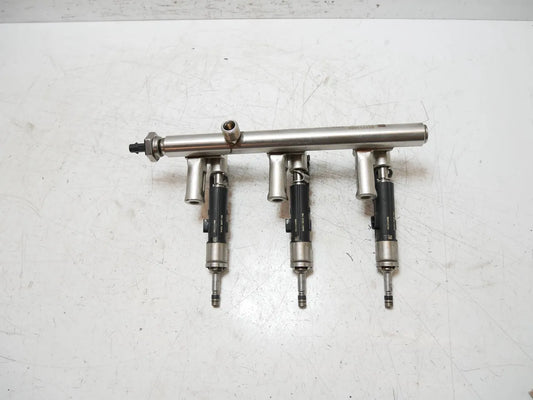 Rail de inyectores Opel Combo Mokka 1.2 F12XHT HN05 9811353880