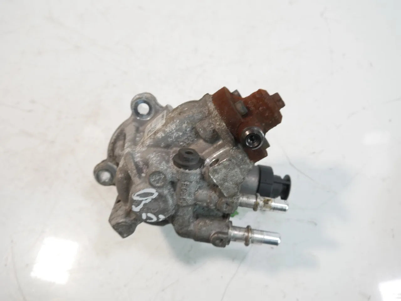 Bomba de alta presión Land Rover Discovery 2.0 D 4x4 204DTD AJ20D4 G4D3-9B395-AB