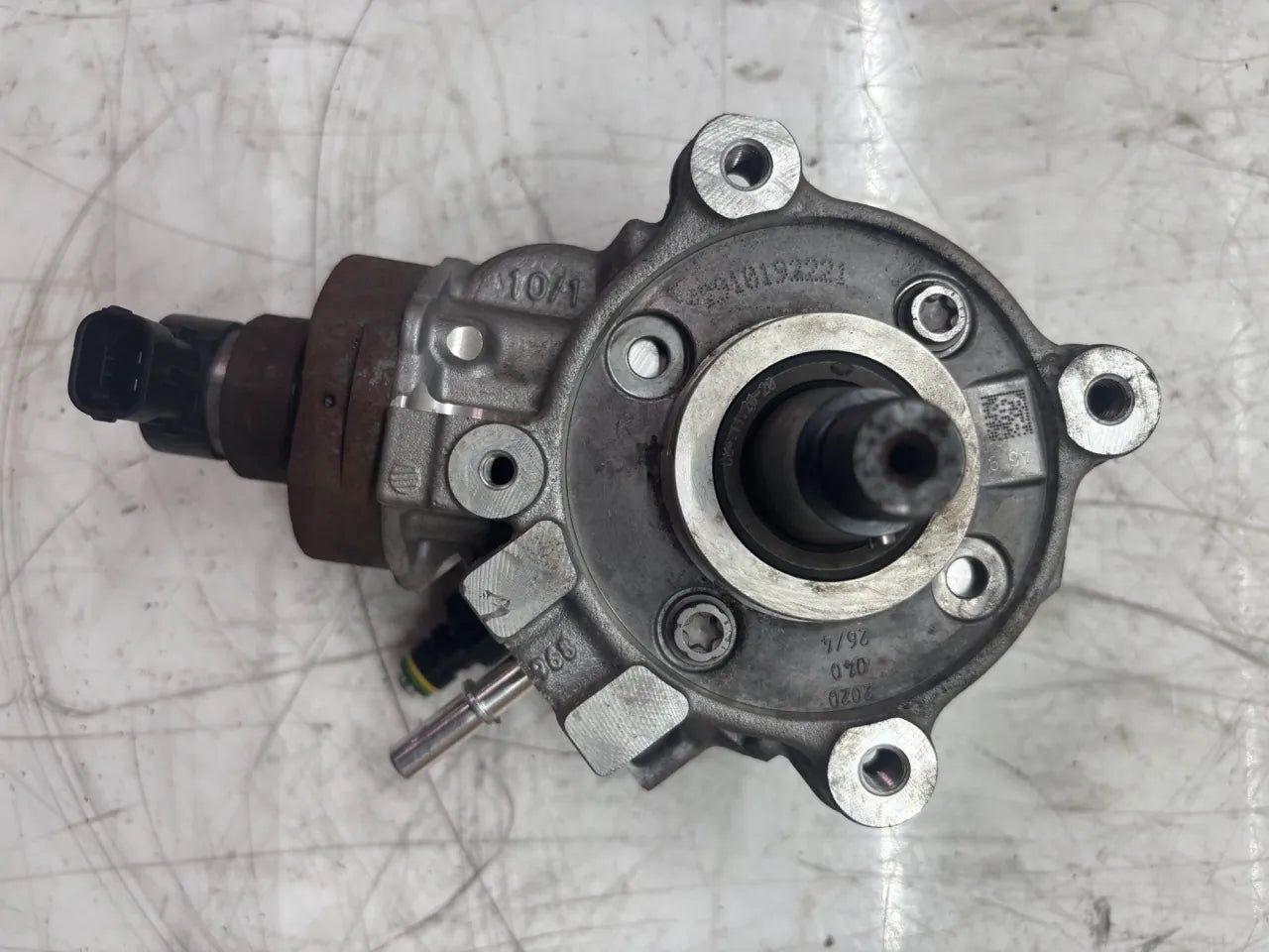 Bomba de alta presión Opel Combo E 1.5 Diesel D15DT DV5RD 9817903080