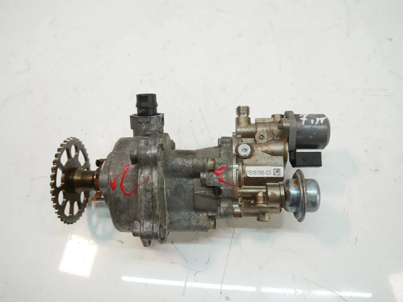 Bomba de combustible BMW Serie 3 E90 E91 3.0 i xDrive N54B30A N54 7616195