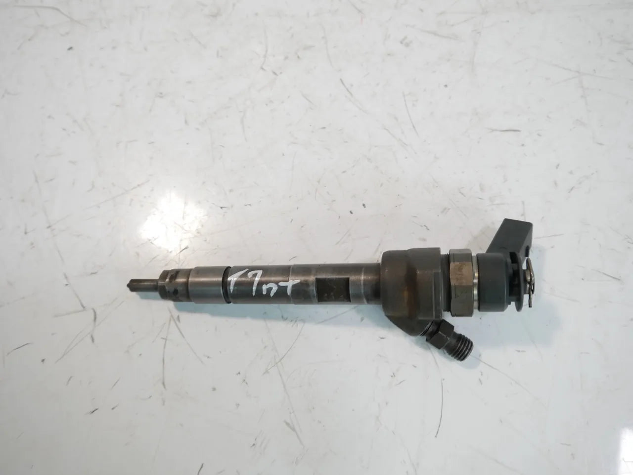 Inyector boquilla de inyección BMW Serie 5 F10 F11 2.0 N47D20C 7798446 0445110601