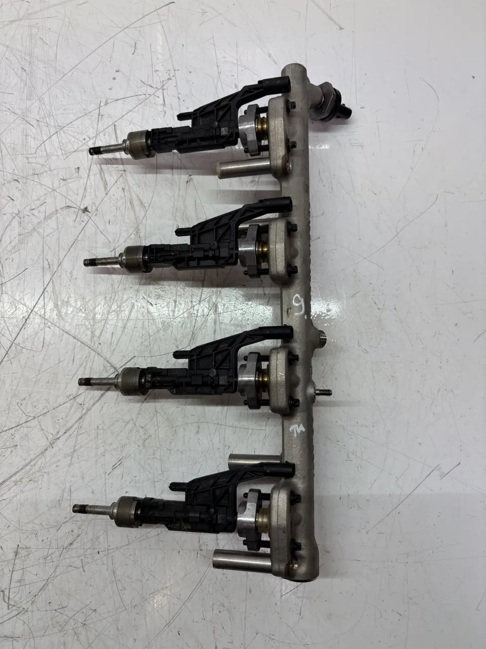 Barra de inyectores Mini Cooper S F56 F57 2.0 gasolina B48A20F B48 8665633