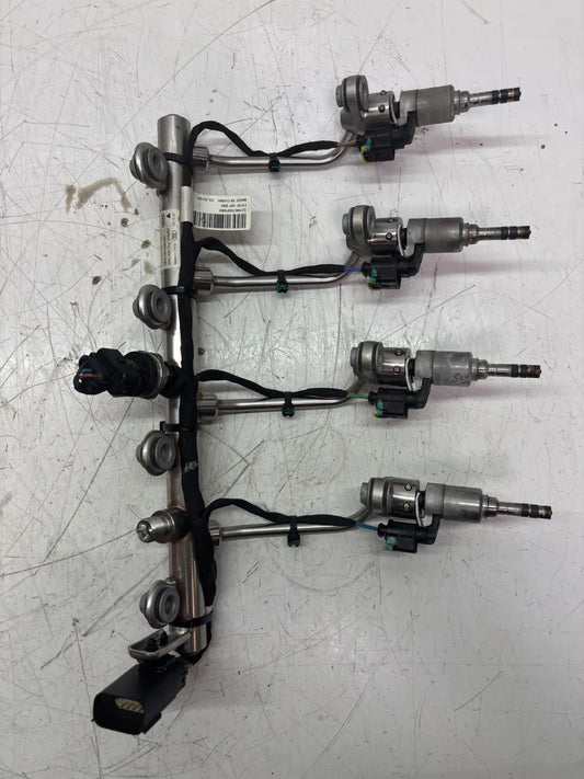 Carril del inyector MG HS AS23 1.5 TGDI Hybrid 15E4E 10764091