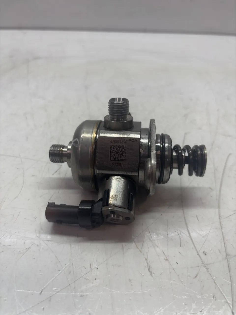 Bomba de combustible Alfa Romeo Giulia 2.9 gasolina 670053476 670052690