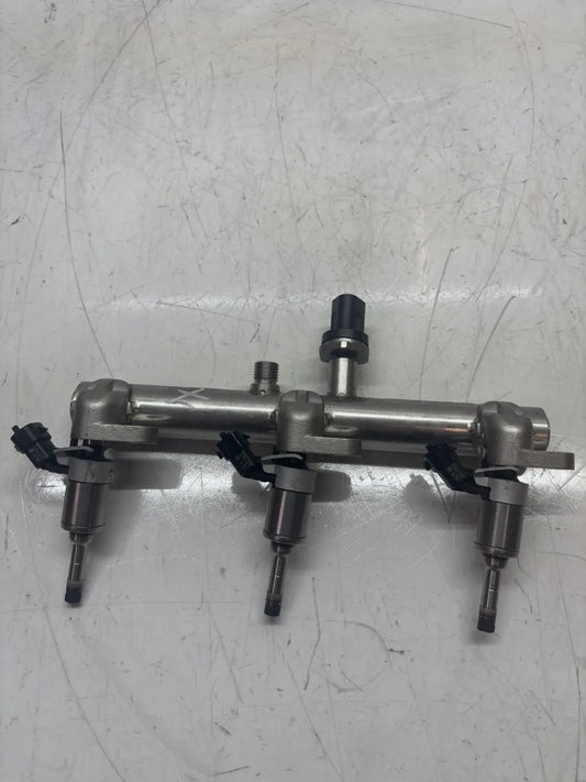 Riel inyector Alfa Romeo Giulia 952 2.9 gasolina 670053476 0670050573