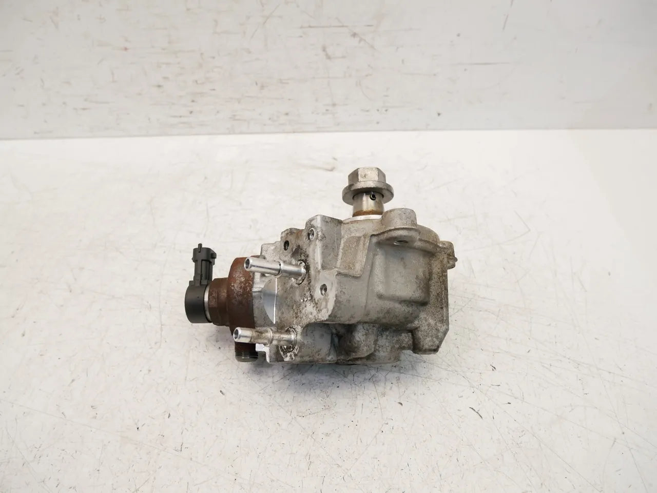 Bomba de alta presión Citroen Jumpy 1.5 BlueHDi YHR YH01 DV5RUCD 9817903080