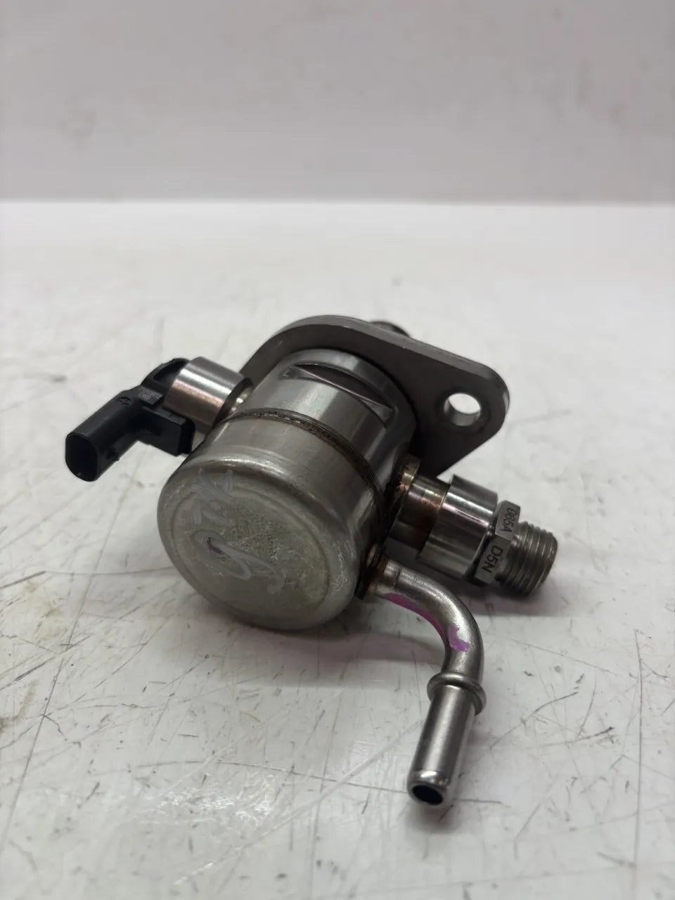 Bomba de combustible Audi Q5 2.0 TFSI DPUA DPU 06Q127A01