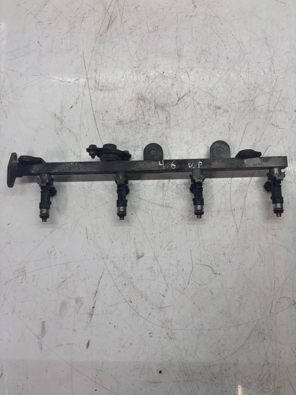 Riel inyector Nissan Titan A60 5.6 V8 VK56DE 17522-7S00A