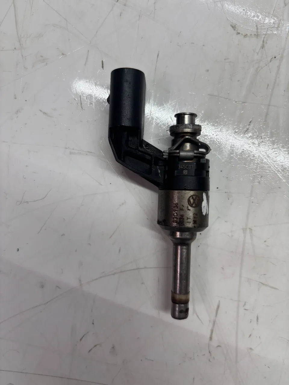 Inyector de combustible Volkswagen Golf VI Passat Scirocco Jetta 1.4 TSI CAXA CAX 03C906036F