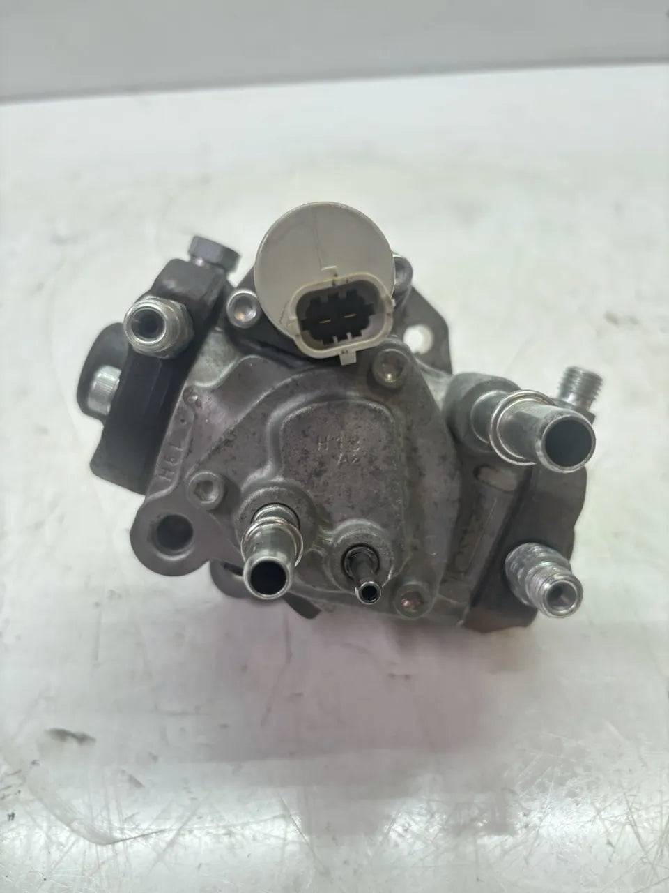 Bomba de alta presión Opel Insignia B 1.6 CDTi B16DTH LVL 55490709