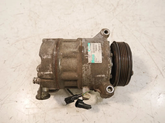 Compresor de aire acondicionado Volvo XC70 2.4 D D5244T16 D52 30630921