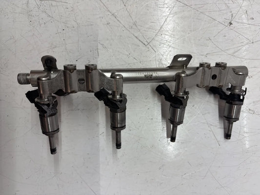 Rail de inyectores Nissan Juke F15 1.2 DIG-T HRA2DDT 1752000Q4A