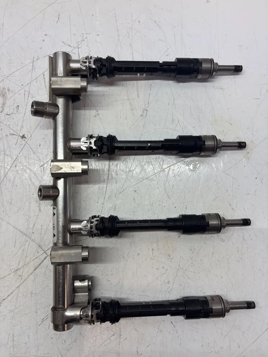 Barra de inyectores Nissan Qashqai III 1.3 DIG-T HR13DDT HR13 175200298R