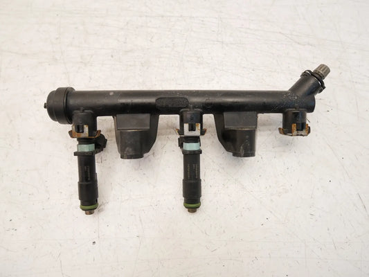 Carril del inyector Skoda Volkswagen Fabia Fox 1.2 CHF CHFA CHFB 03D133319K 03D906031G