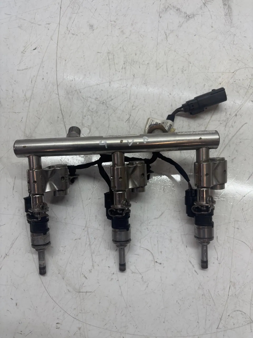 Barra de inyectores Ford Escape III 1.5 EcoBoost Y1DA HX7G-9D280-AB