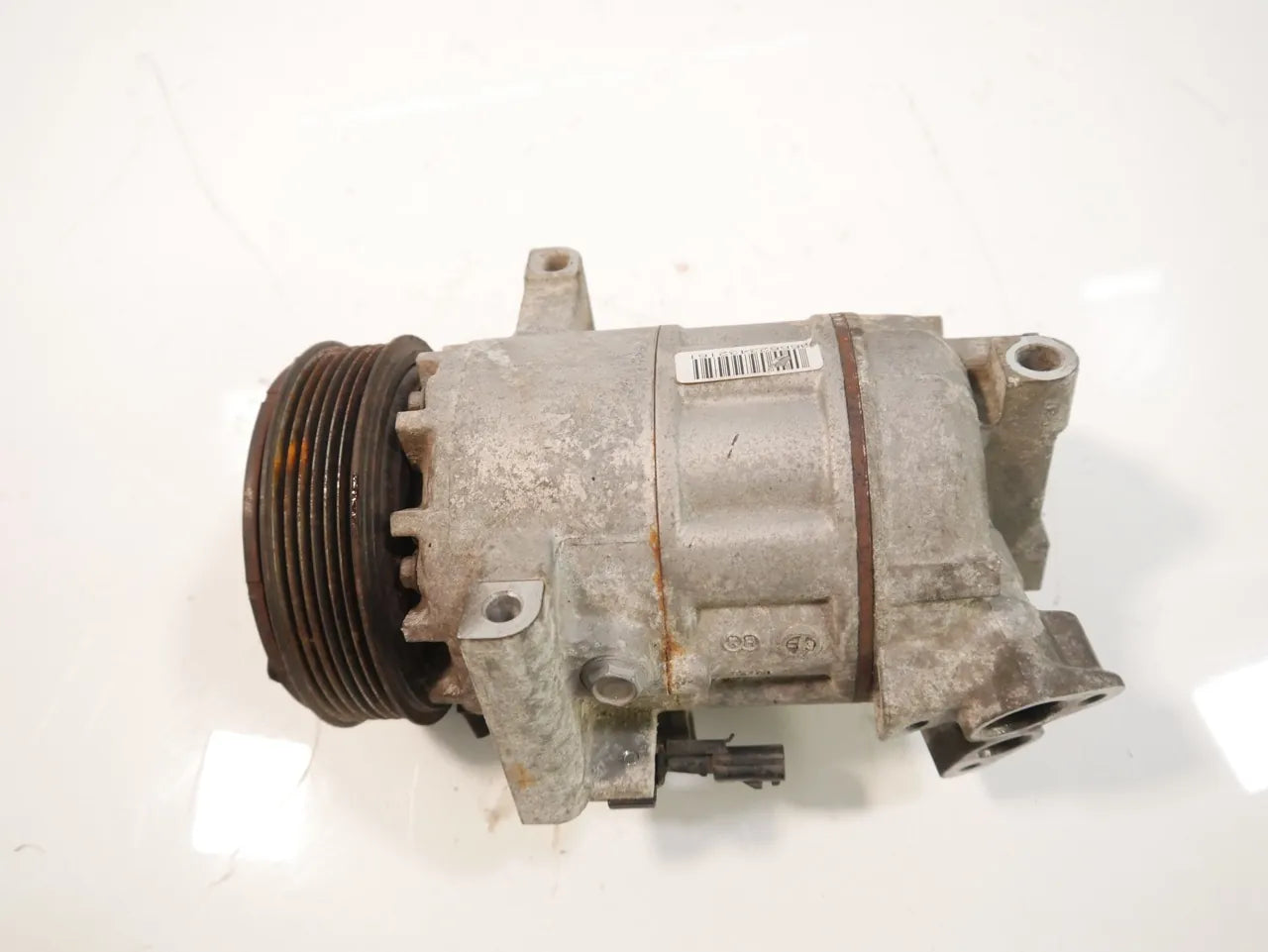 Compresor de aire acondicionado Renault Clio MK4 1.6 RS M5M400 M5M 926001243R