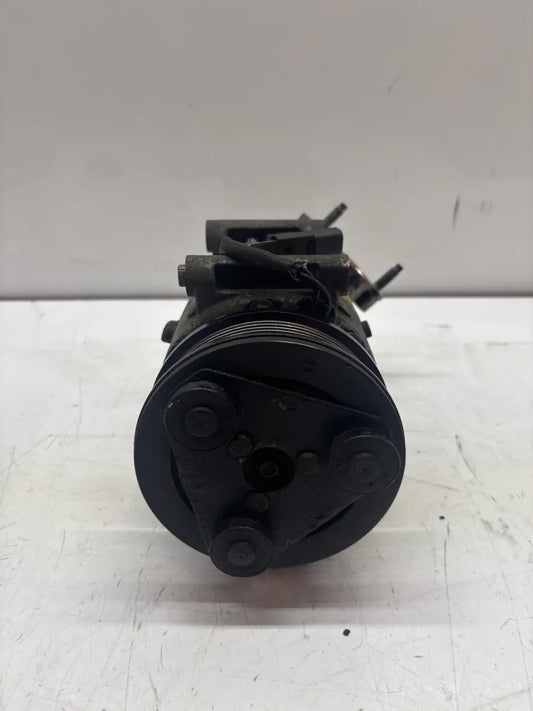 Compresor de aire acondicionado Ford Mondeo IV 2.0 TDCi UFBA D4204T AV6N-19D629-BC