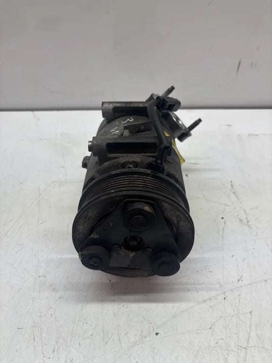 Compresor de aire acondicionado Ford Galaxy II 2.0 TDCi TXWA AV61-19D629-DC