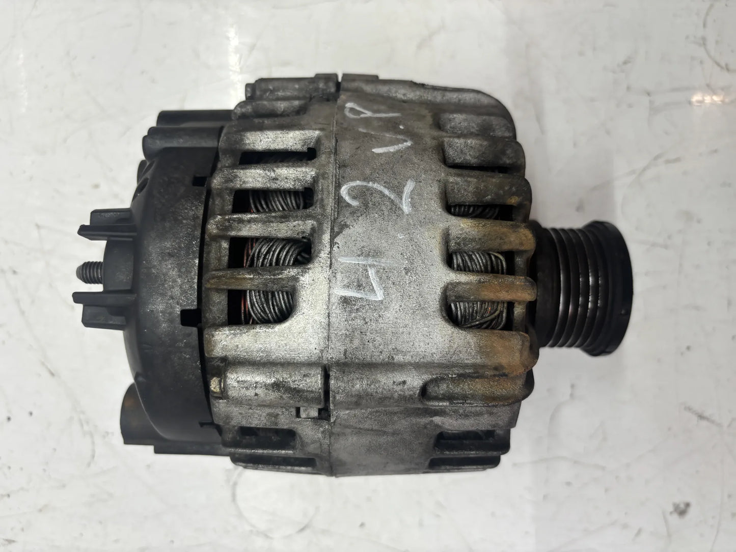Alternador Audi Seat Skoda Volkswagen A3 Golf VII 1.6 TDI CLHA CLH 03L903023L