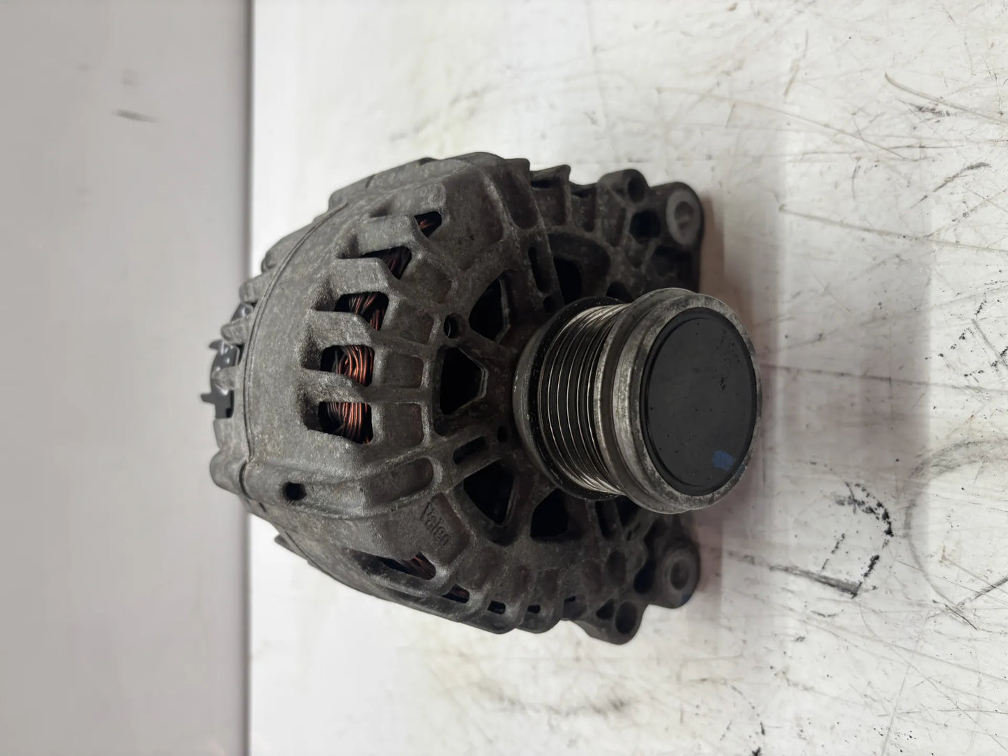 Alternador Audi Seat Skoda Volkswagen A3 Golf VII 1.6 TDI DDYA DDY 04L903021D