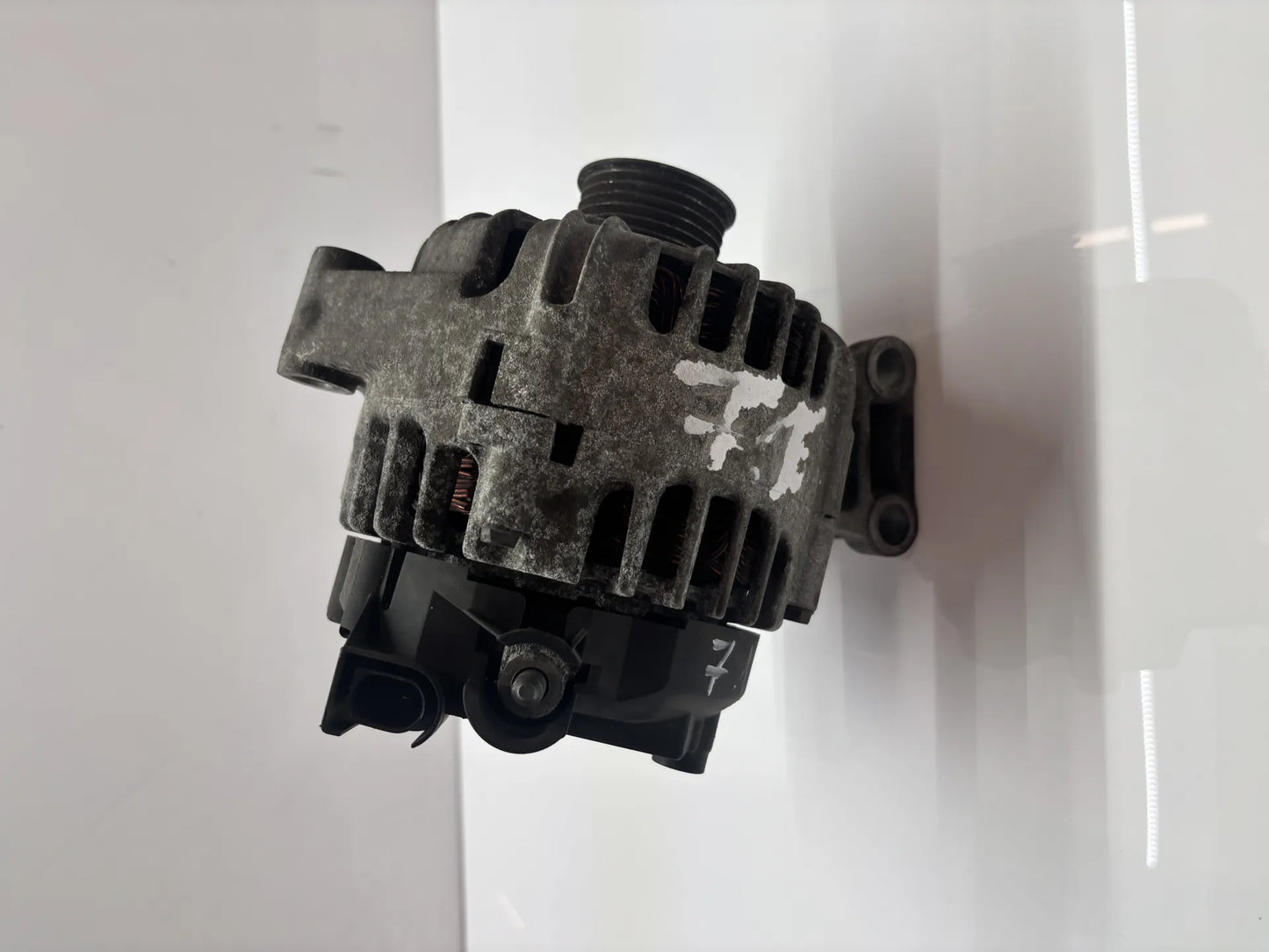 Alternador Ford Fiesta VI 1.25 Gasolina STJB 7G9N-10300-CC